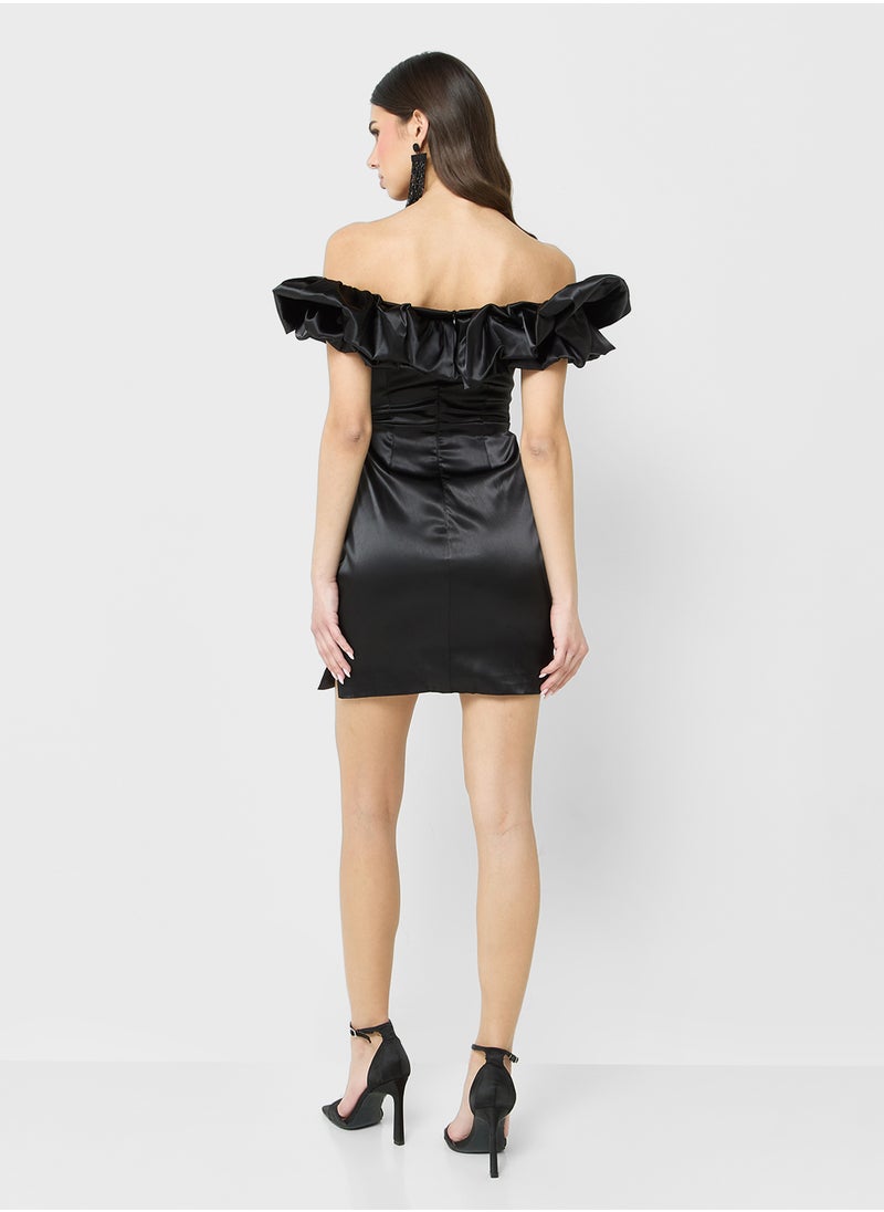 Off Shoulder Ruffle Detail Dress