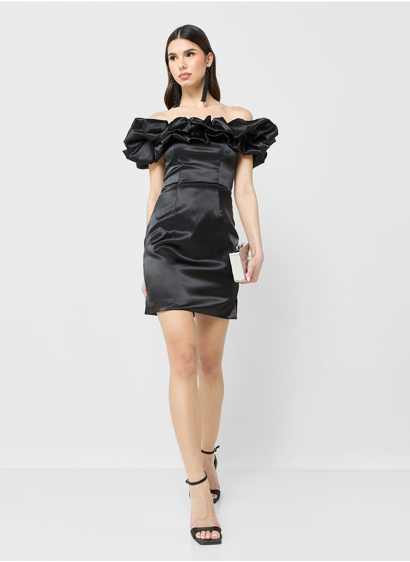 Off Shoulder Ruffle Detail Dress