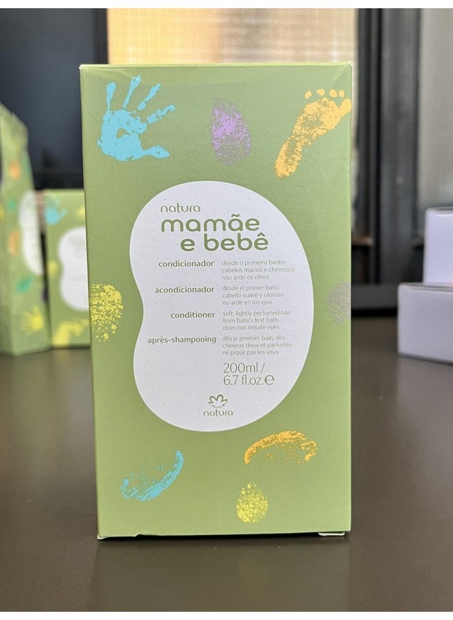 natura - Mamãe e Bebê Baby Conditioner - Untangle & Soften Baby Hair - 100% Vegan - Self-Preserving Formula - 97% Natural Origin - All Skin Types - Cruelty Free - Baby Essentials - 6.7 fl oz (200ml)