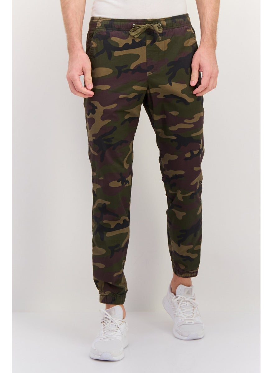 Men Regular Fit Camouflage Jogger Pants, Olive Combo