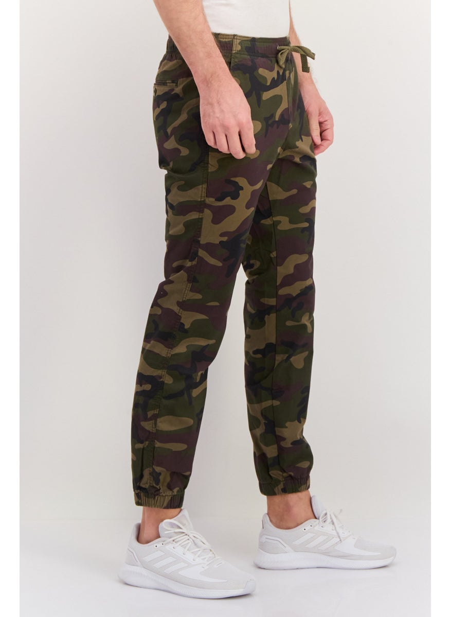 Men Regular Fit Camouflage Jogger Pants, Olive Combo