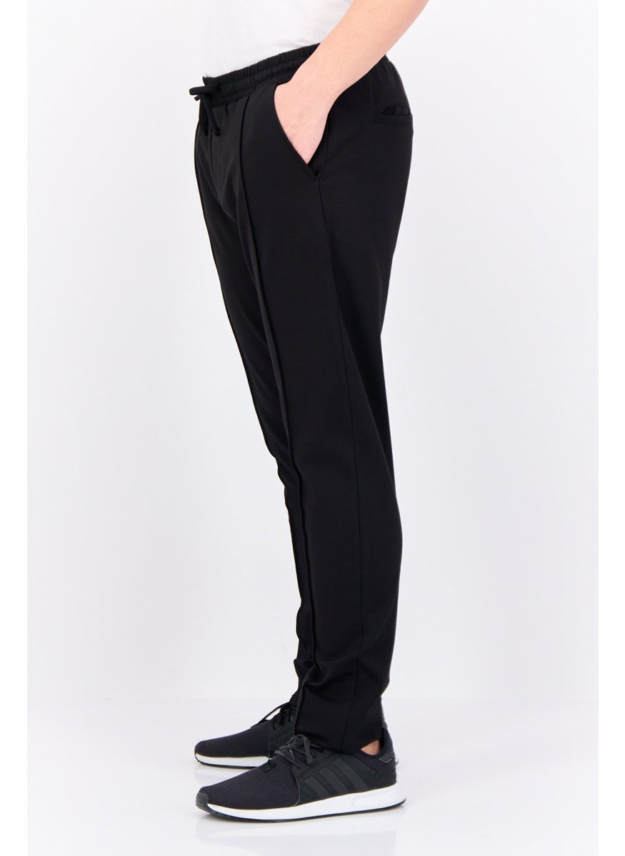 Men Regular Fit Plain Jogger Pants, Black