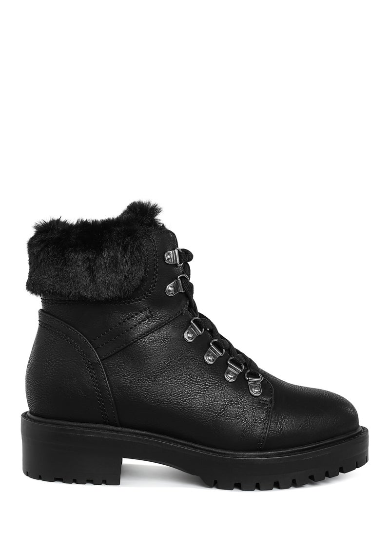 Faux Fur Collar Ankle Boots in Black