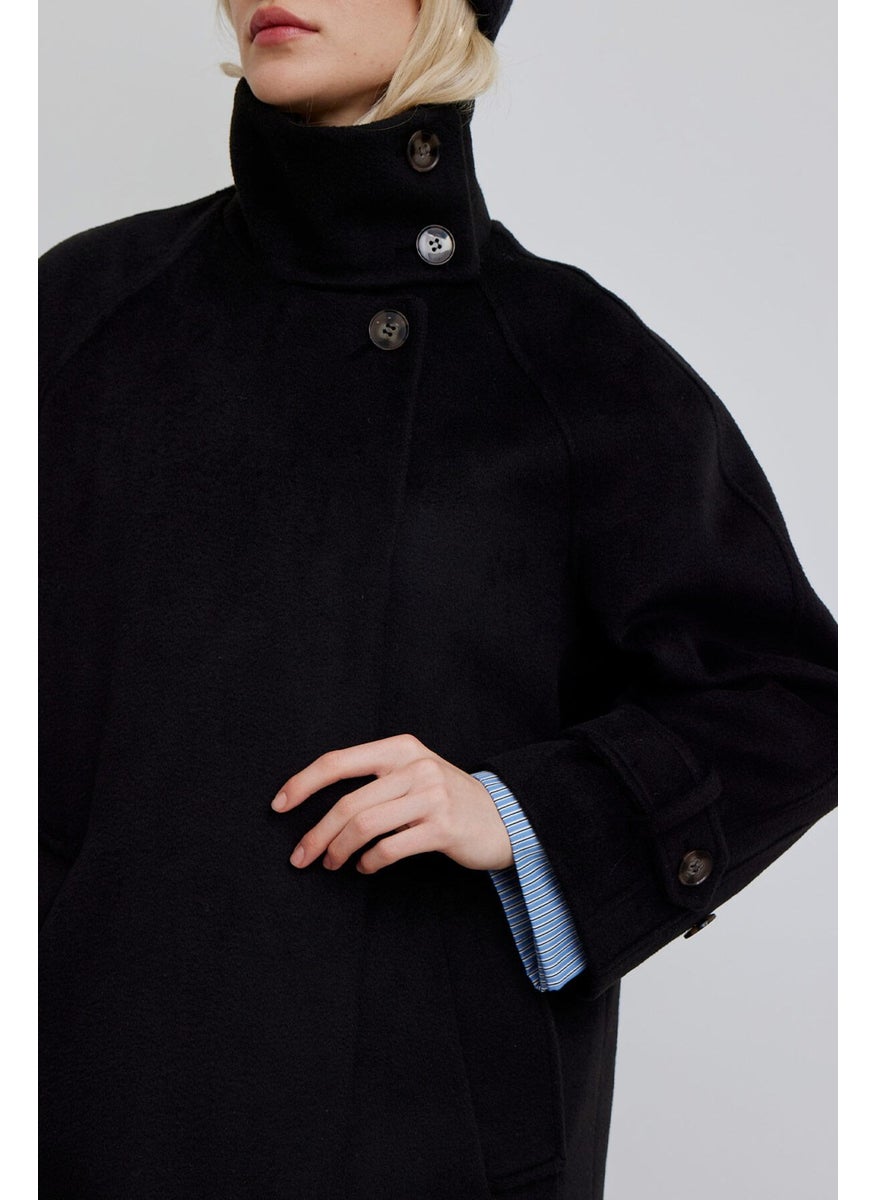 Iza Premium Stash Coat Black