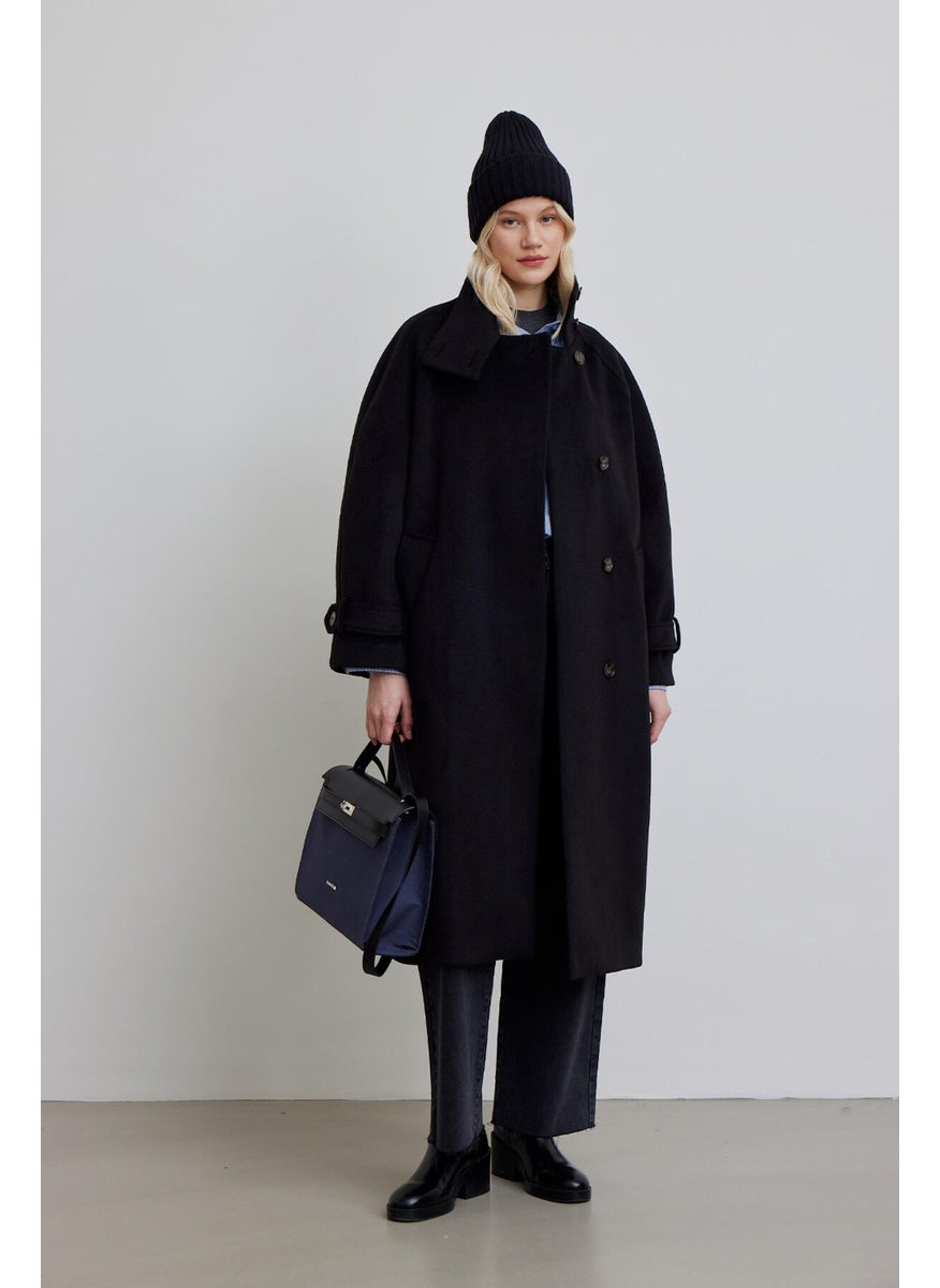 Iza Premium Stash Coat Black