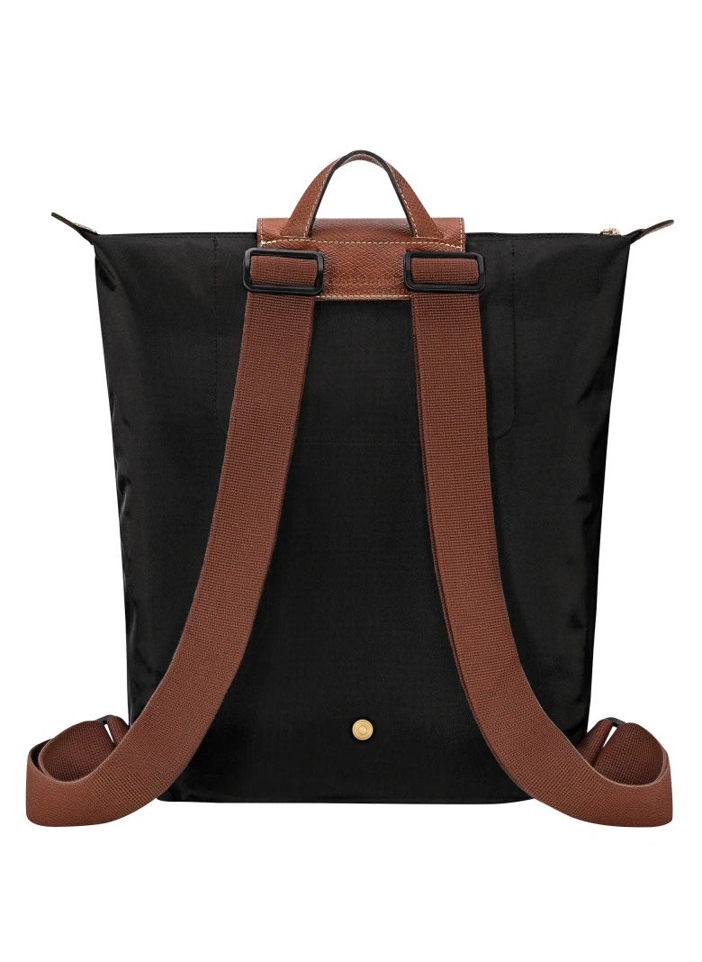 The original folding M backpack canvas