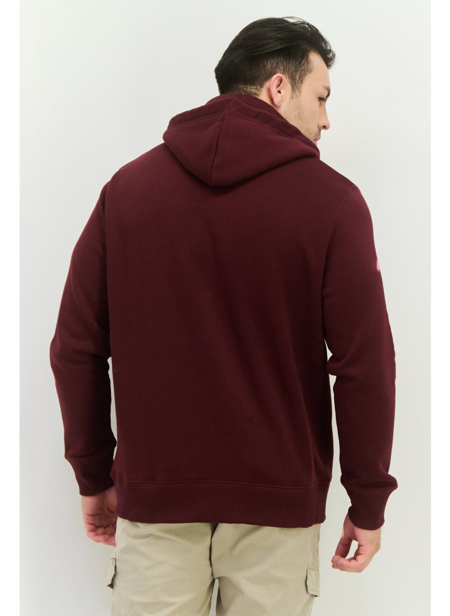 Men Brand Logo Long Sleeves Hooded Sweatshirt, Maroon