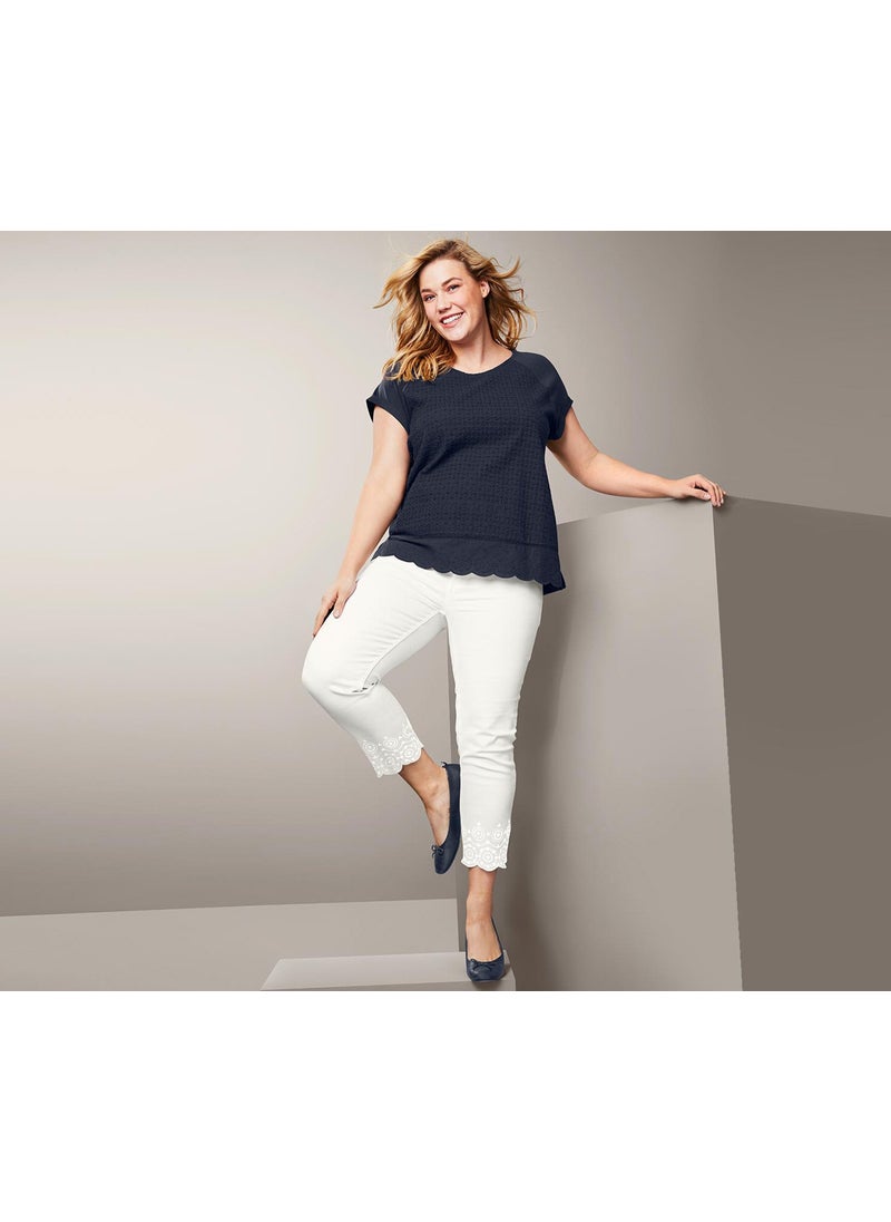 Women Regular Fit Plain Capri Jeans, White