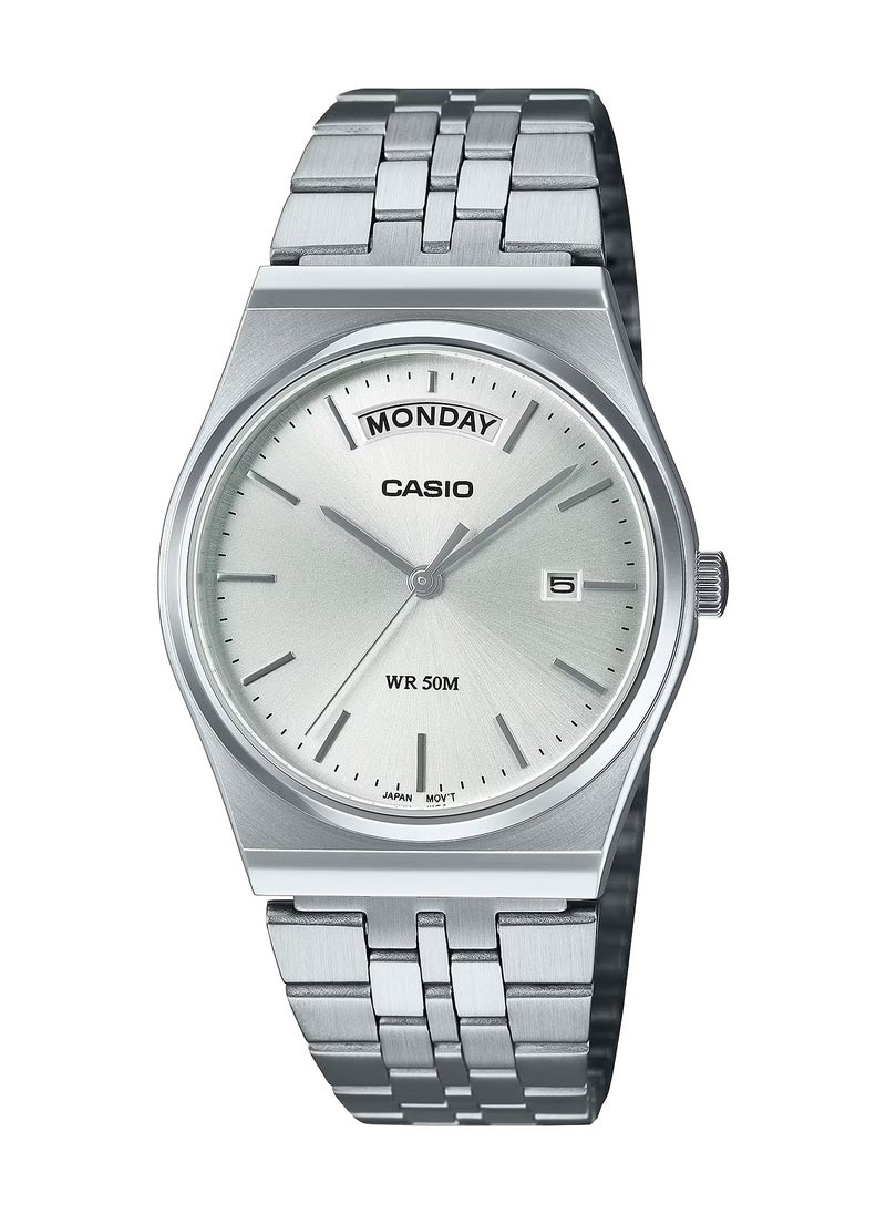 Analog Day-Date Quartz White Dial Stainless Steel Watch MTP-B146D-7AV