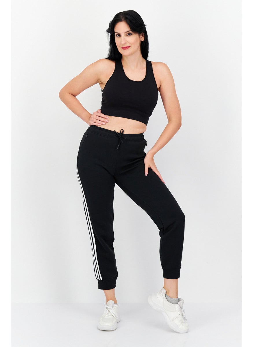 Women Sportswear Fit Training Sweatpants, Black Combo