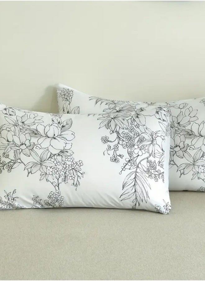 Queen size 6 piece floral bedding set in black and white vintage style.