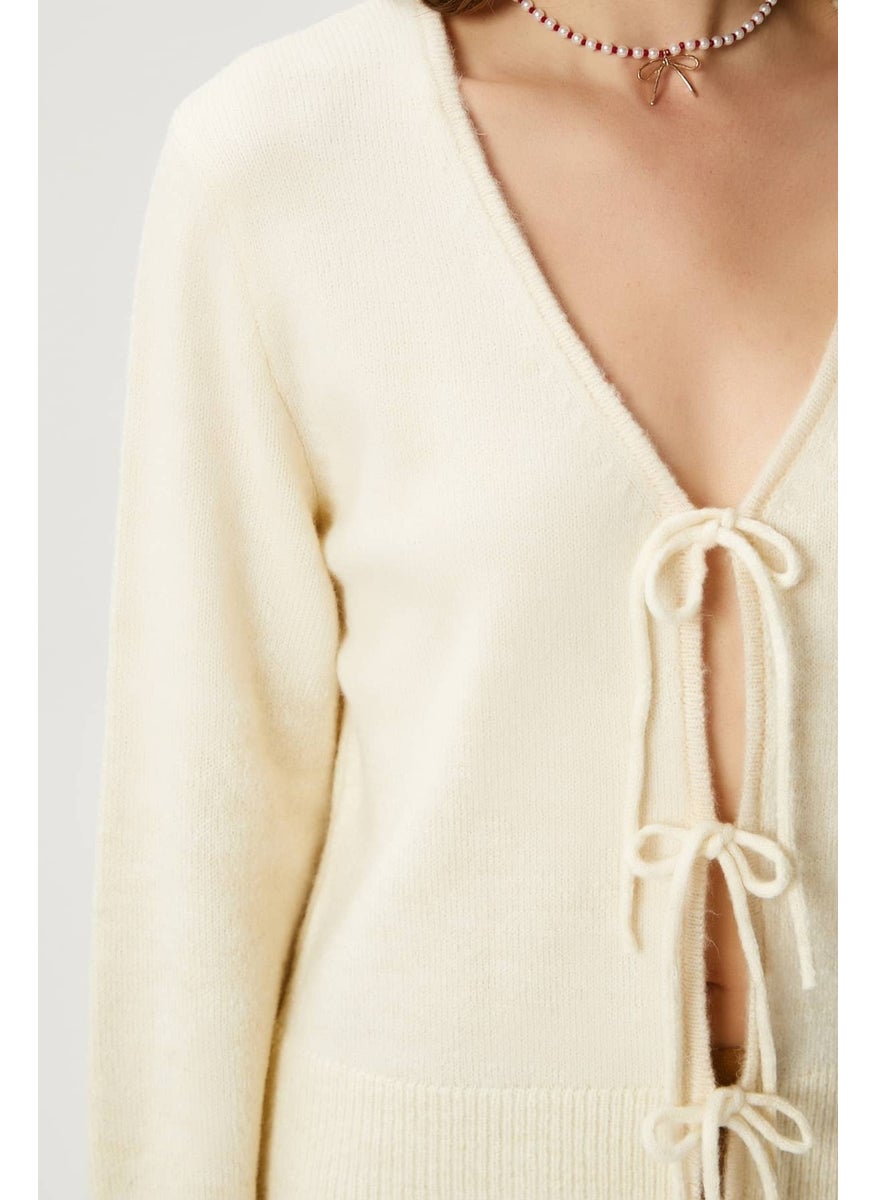 Women's Tena Laced Cream Knit Cardigan