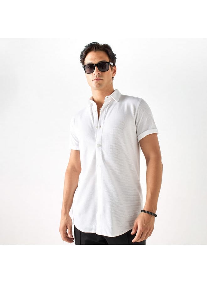 Iconic Textured Shirt with Spread Collar and Short Sleeves