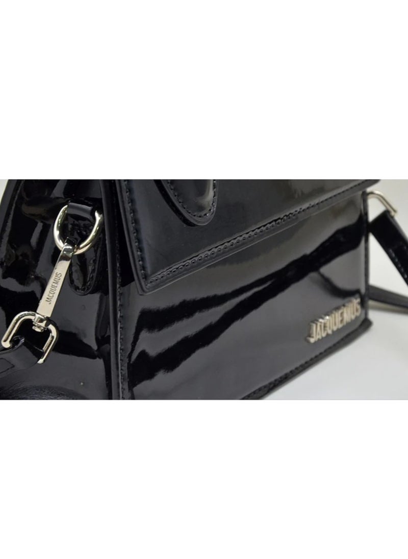 JACQUEMUS Le Chiquito Moyen Patent Leather Bag