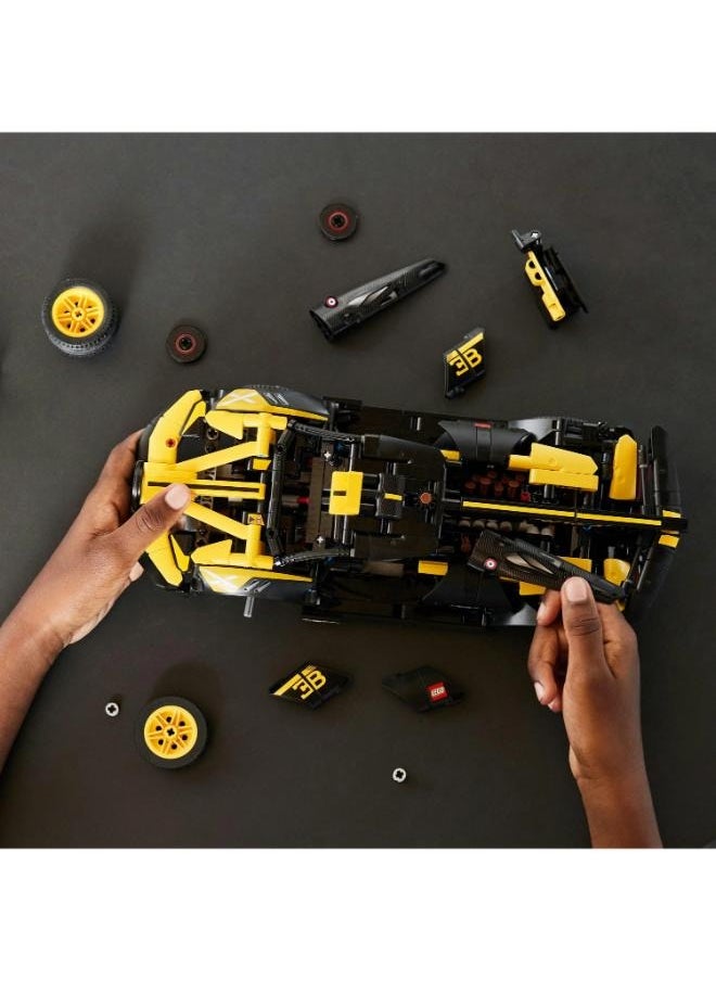 Racing Sports Car Building Blocks Kit for 6+, 677+ PCS, Durable ABS Plastic Construction Set, Educational STEM, Collectible Model, Back Force Function, Yellow/Black.