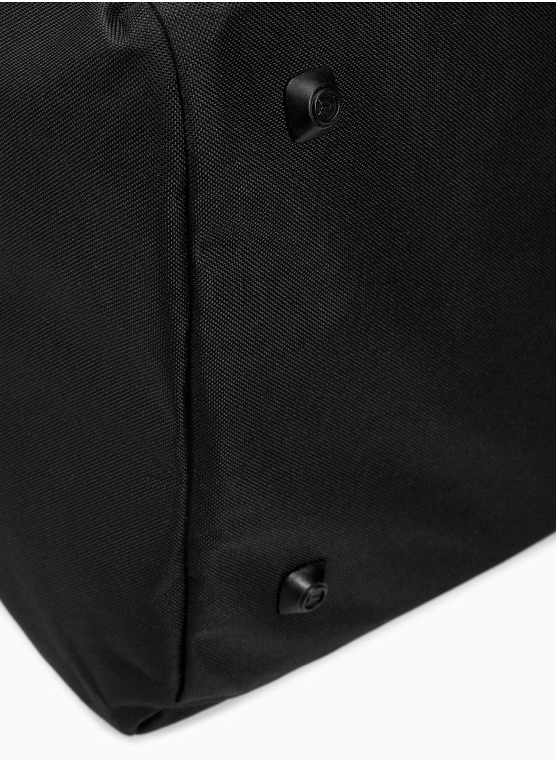 Fundamentals No. 2 Black Medium Sports Bag 57L