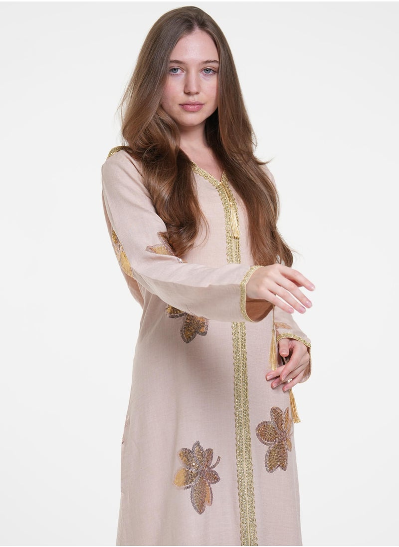 women jalabiya , arabian traditional dress