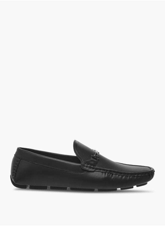 Men Metal Accent Slip-On Moccasins