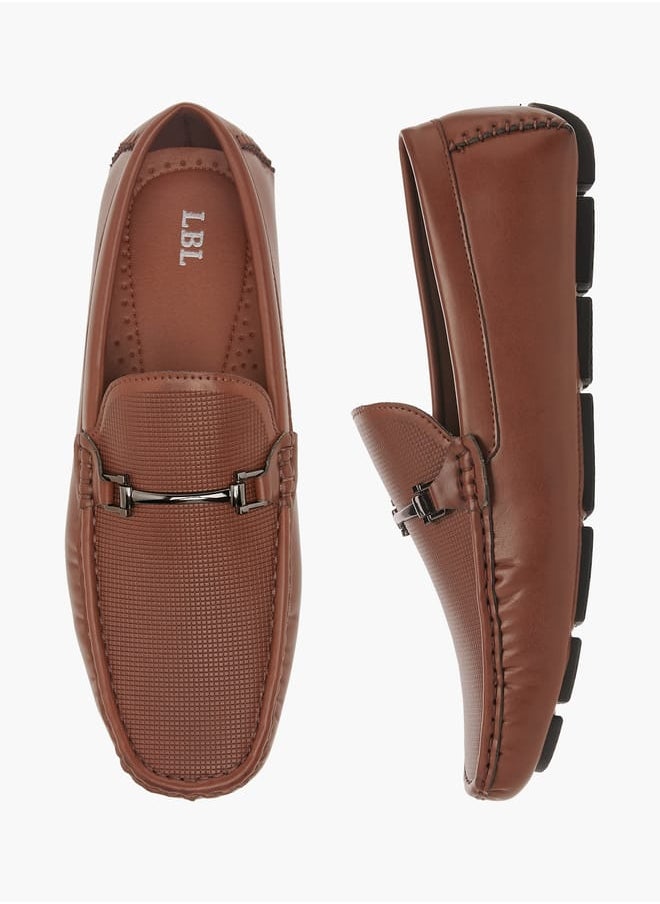 Men Metal Accent Slip-On Moccasins