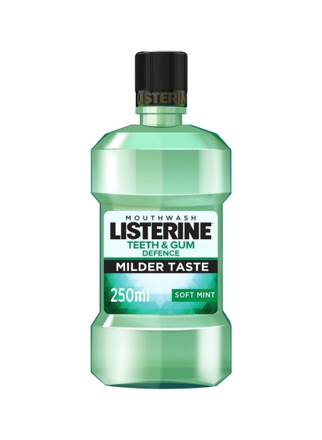 Teeth And Gum Defence Mouthwash-Soft Mint Green 250ml