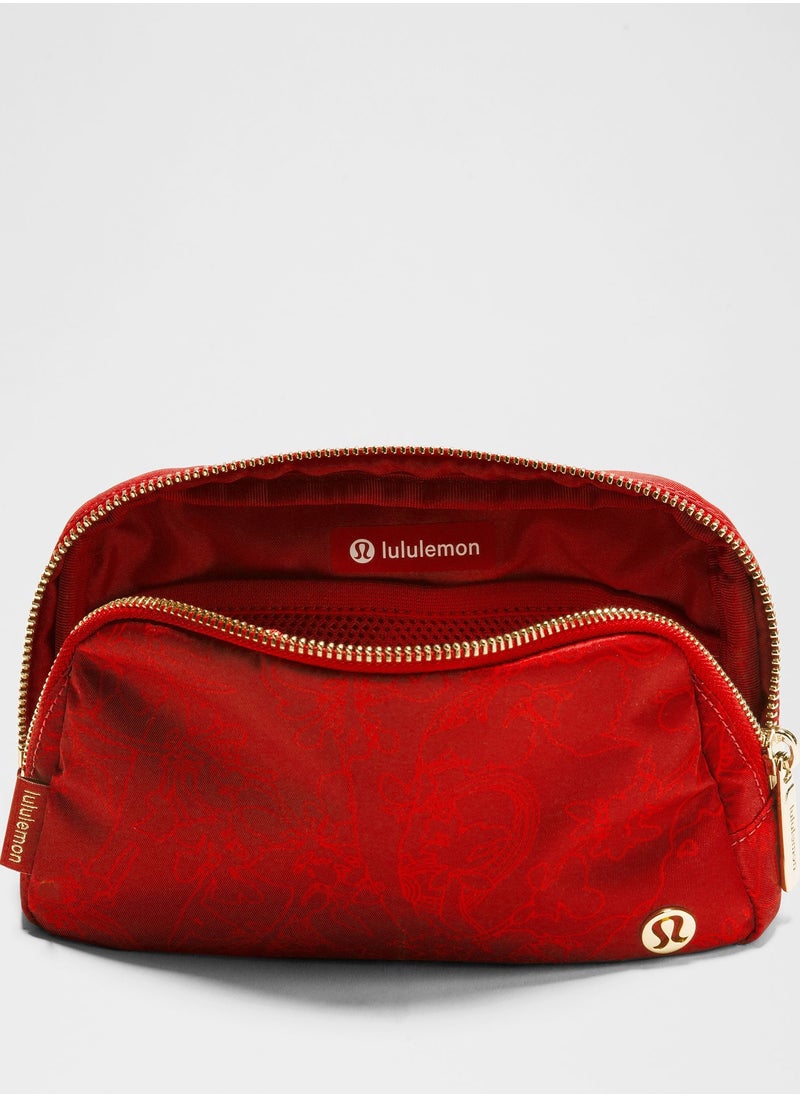 Lululemon Everywhere Belt Bag *1L