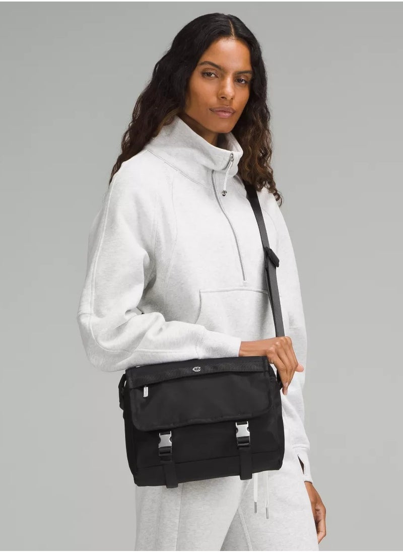 Lululemon Wanderlust Messenger Bag 6.5L