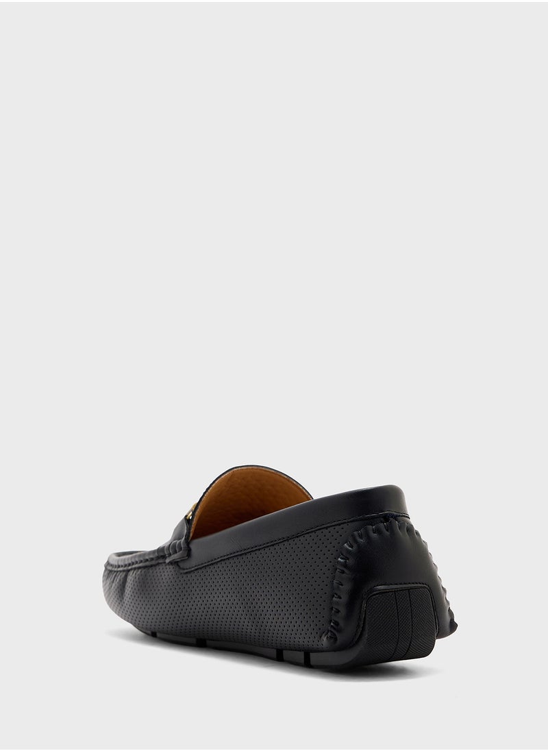 Trim Detail Textuted Loafers