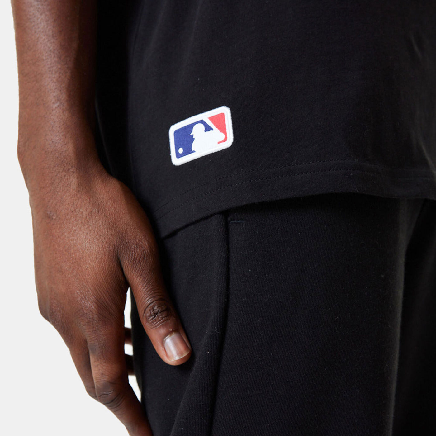 Men's MLB Chicago White Sox Essential T-Shirt