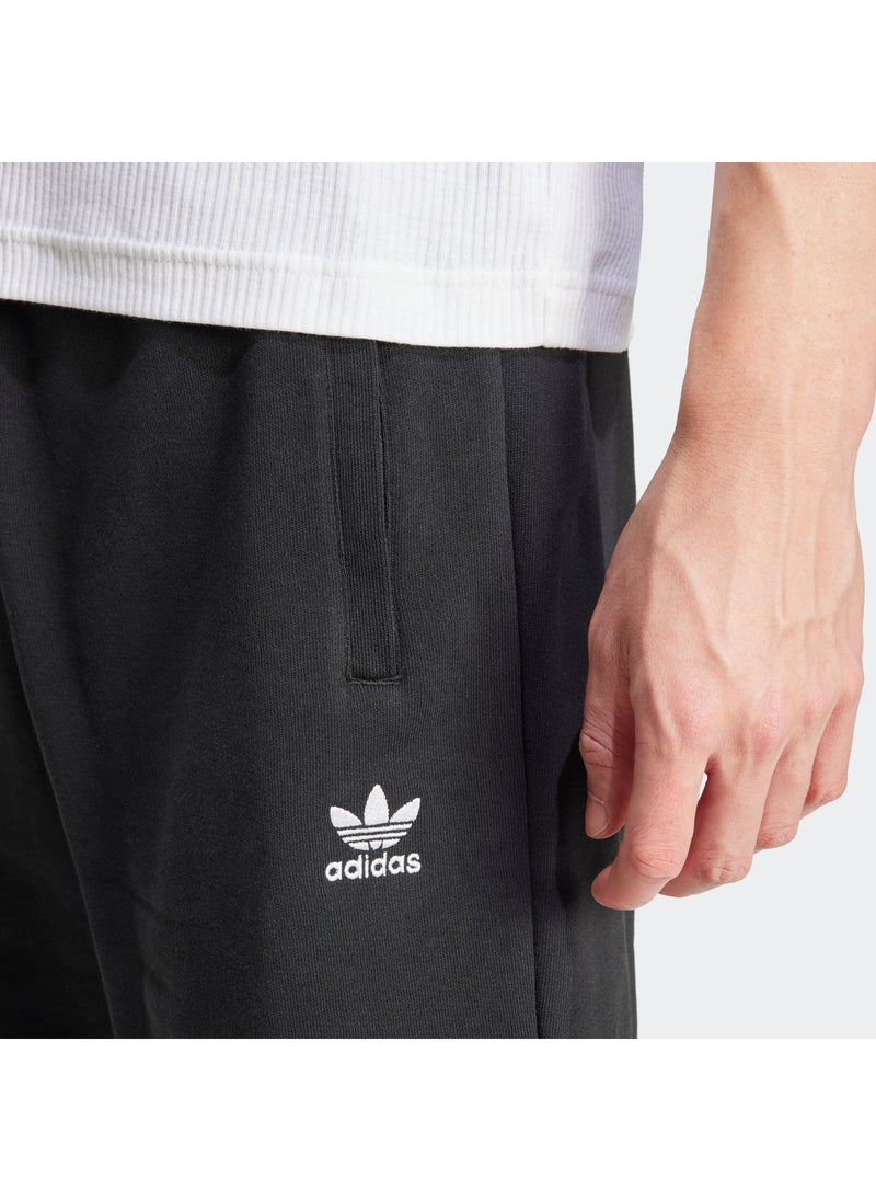 Essentials Trefoil Shorts