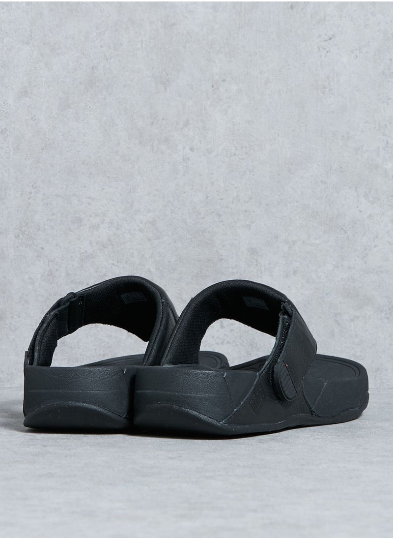 Trakk II Sandals