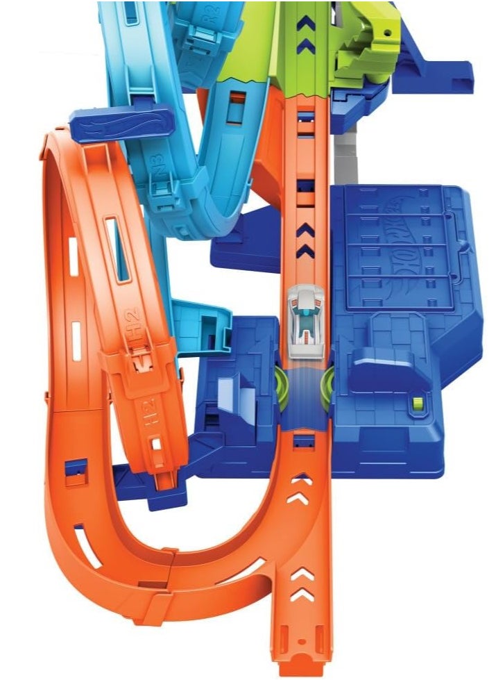 Hotwheels 4-Loop Crash-Out Track Set