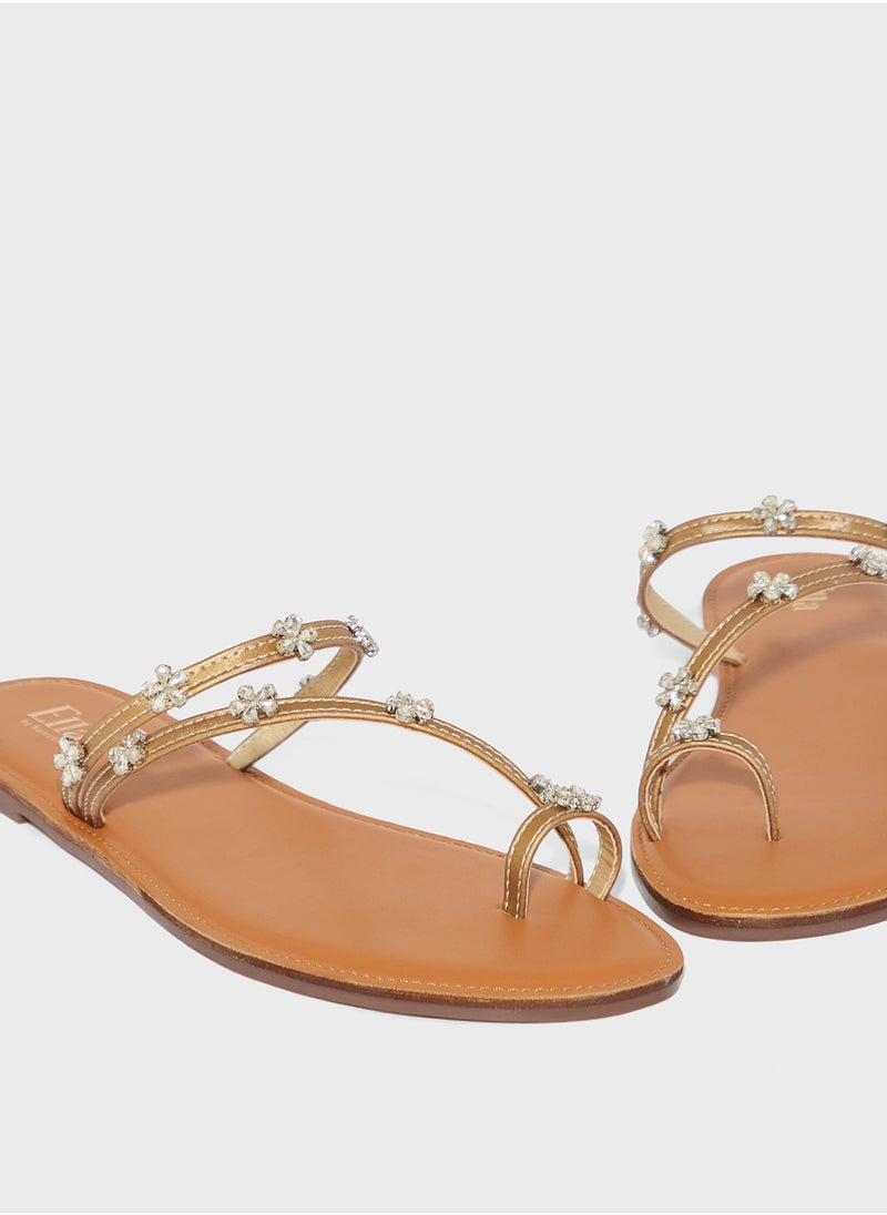 Toe Post Detail Flat Sandal With Floral Diamante