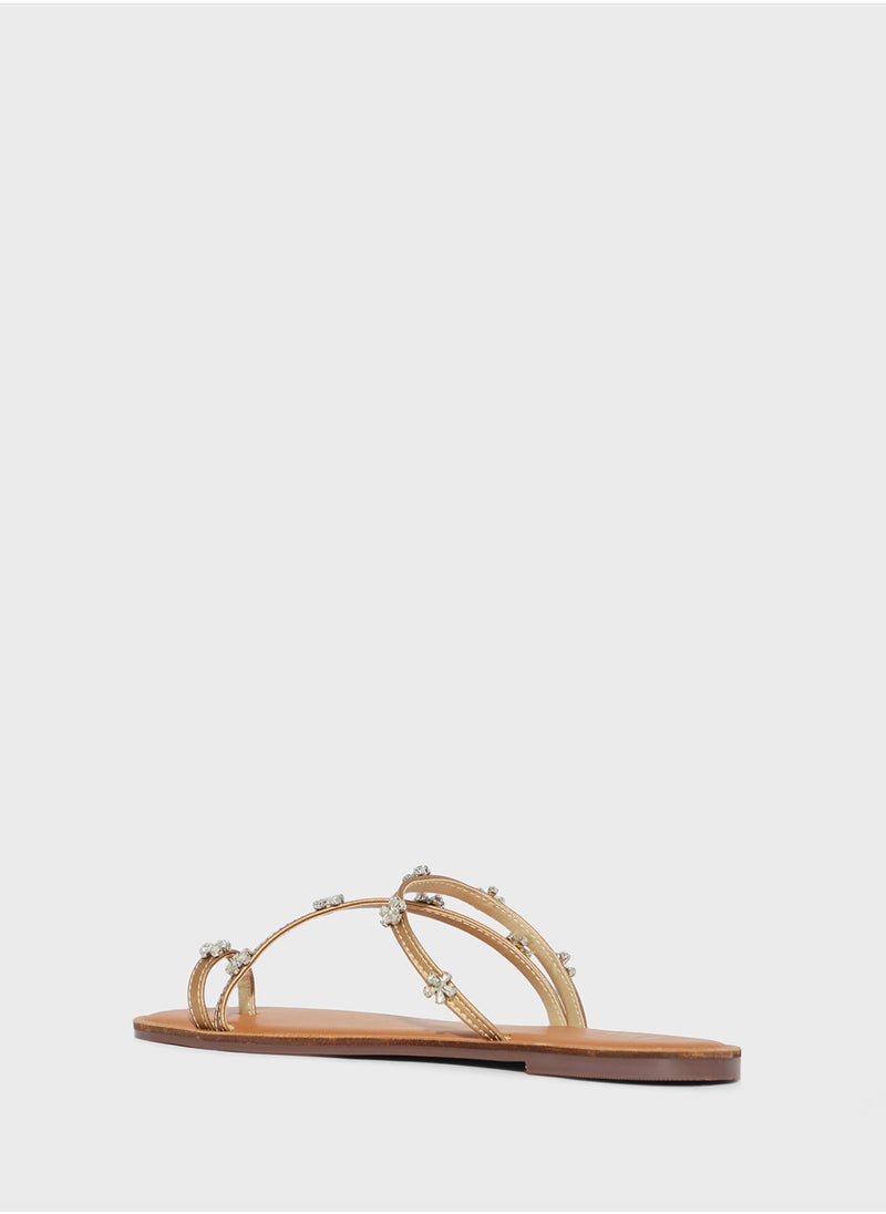 Toe Post Detail Flat Sandal With Floral Diamante