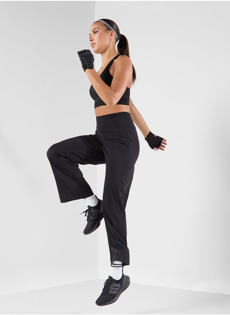 Medium Support Cutout Detail Sports Bra