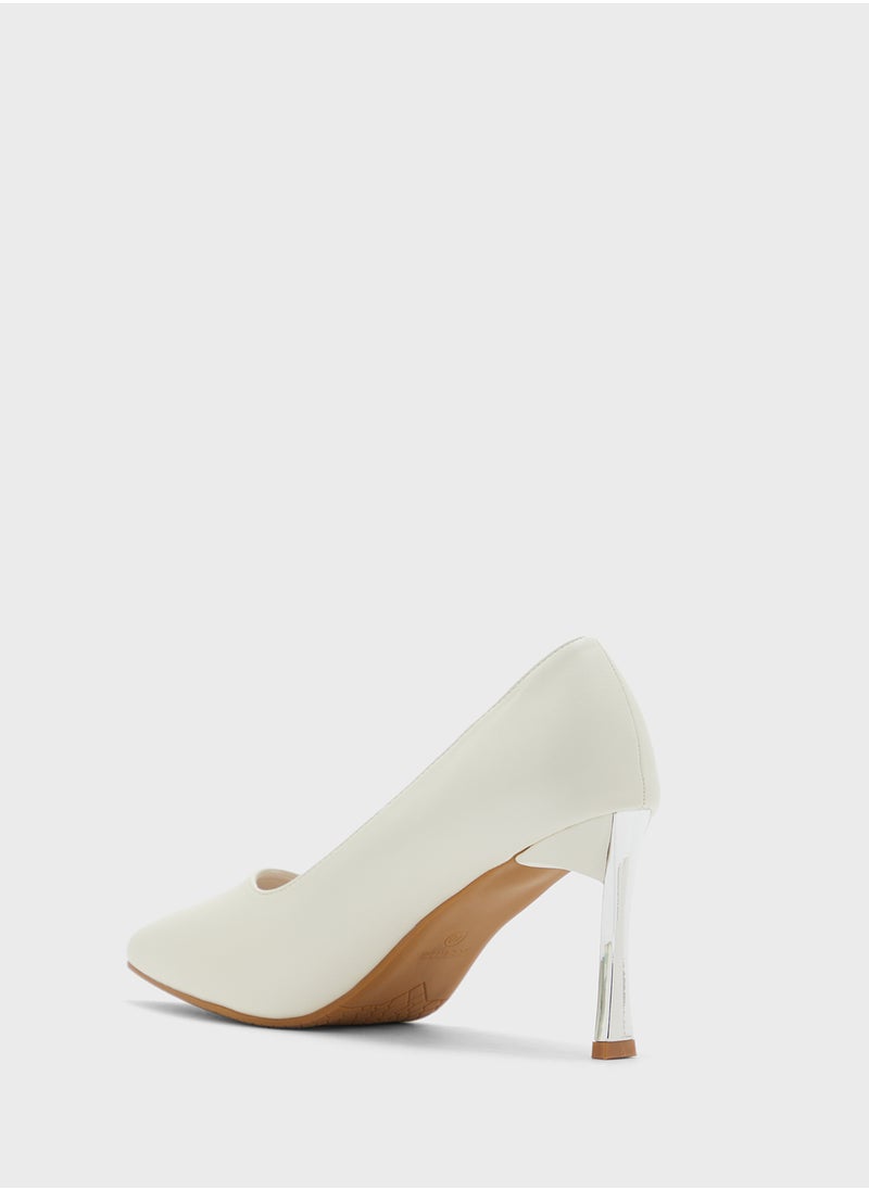 Essential Classic Pump