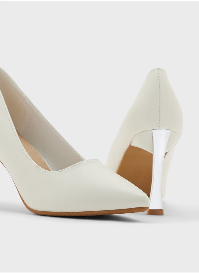 Essential Classic Pump