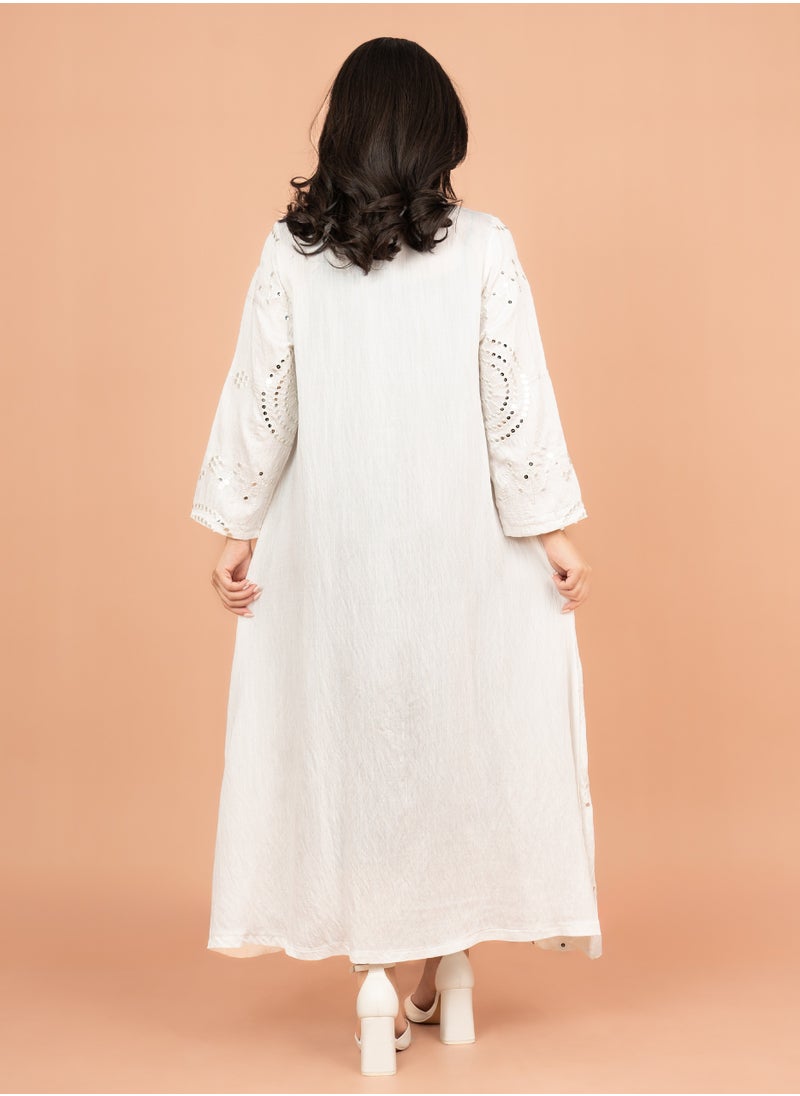 Elegant Jalabiya with Intricate Embroidery Work