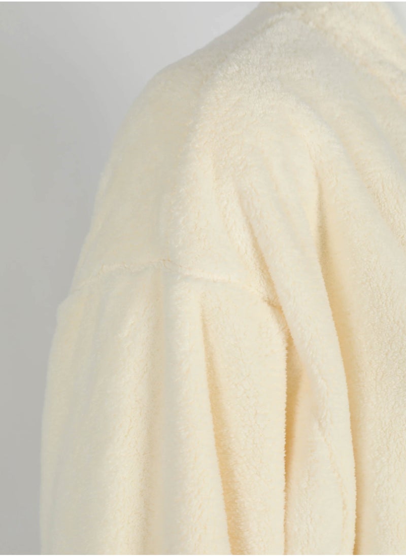 Luxury Bathrobes & Loungewear - Dune Beige Bathrobe - Luxurious Oatmeal Adult Bathrobe - High Water Absorption, Ultra-Soft, Lightweight, and Made from Finest Coral Fleece - Trendy Wide Sleeves and Long Length for Everyday Elegance