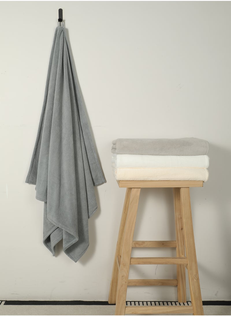 Dark Grey Large Bath Towel - Ultra-Soft Coral Fleece, High Water Absorption, Lightweight, and Gentle on Sensitive Skin - Quick-Dry and Durable for Everyday Use