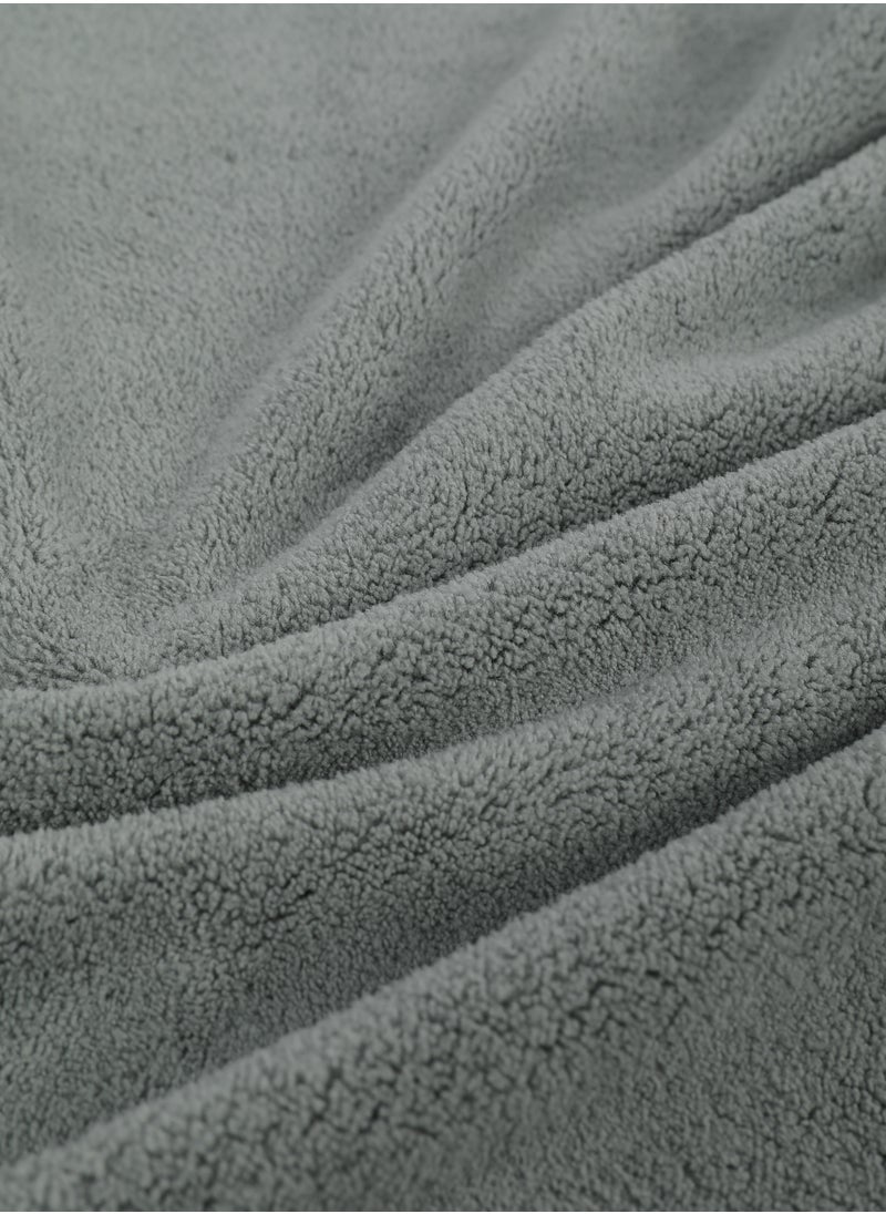 Dark Grey Large Bath Towel - Ultra-Soft Coral Fleece, High Water Absorption, Lightweight, and Gentle on Sensitive Skin - Quick-Dry and Durable for Everyday Use