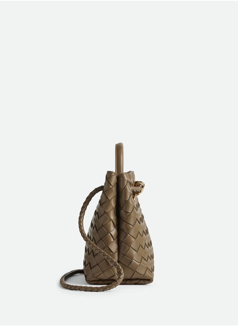 VENETA Andiamo Top handle bag leather bag with signature knot detail and sliding cross-body strap.