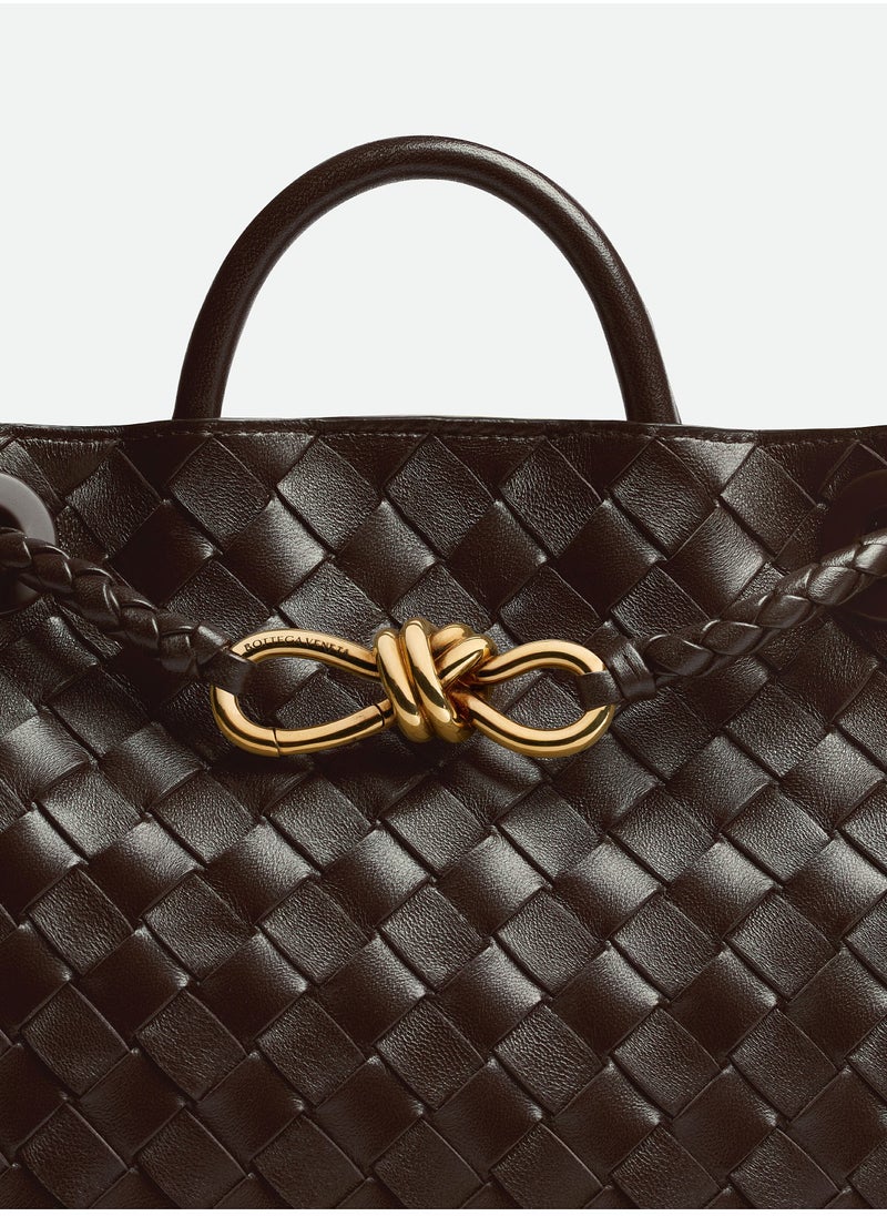 VENETA Andiamo Top handle bag leather bag with signature knot detail and sliding cross-body strap.
