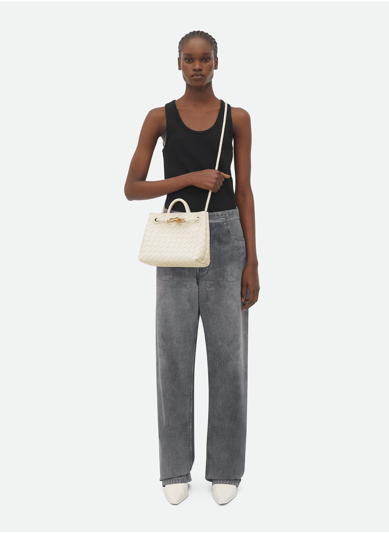 VENETA Andiamo Top handle bag leather bag with signature knot detail and sliding cross-body strap.