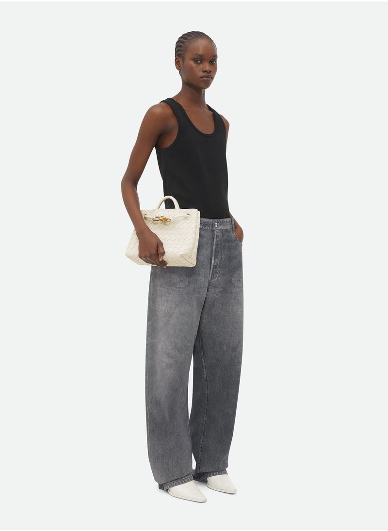 VENETA Andiamo Top handle bag leather bag with signature knot detail and sliding cross-body strap.