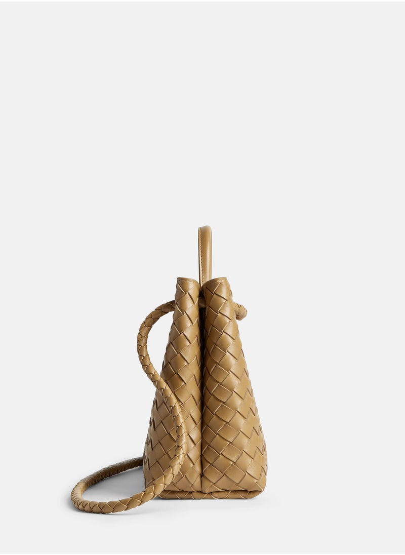 VENETA Andiamo Top handle bag leather bag with signature knot detail and sliding cross-body strap.