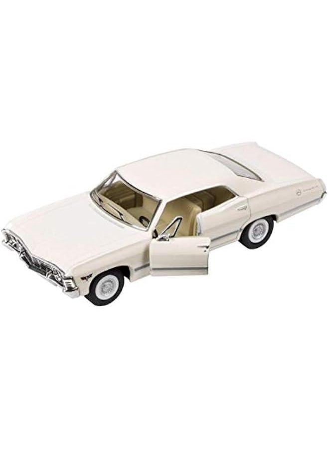 - 1/43 Scale Model Compatible with Chevrolet Impala 1967 (White)