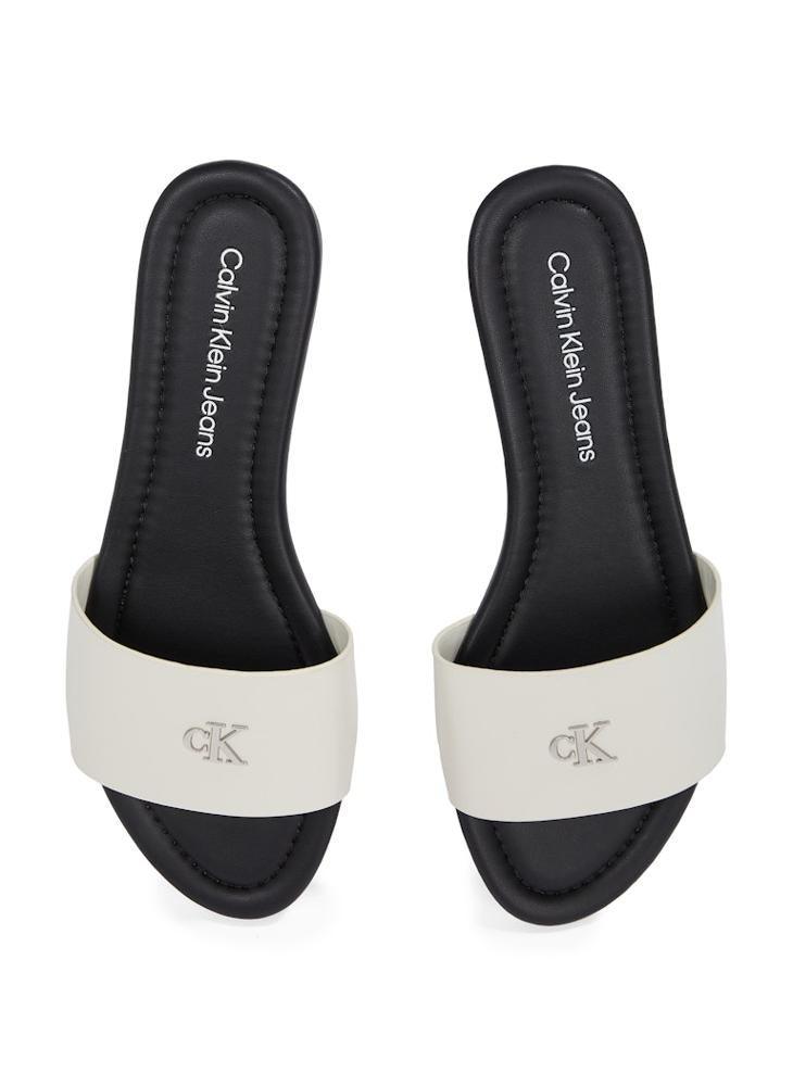 FLAT SANDALS