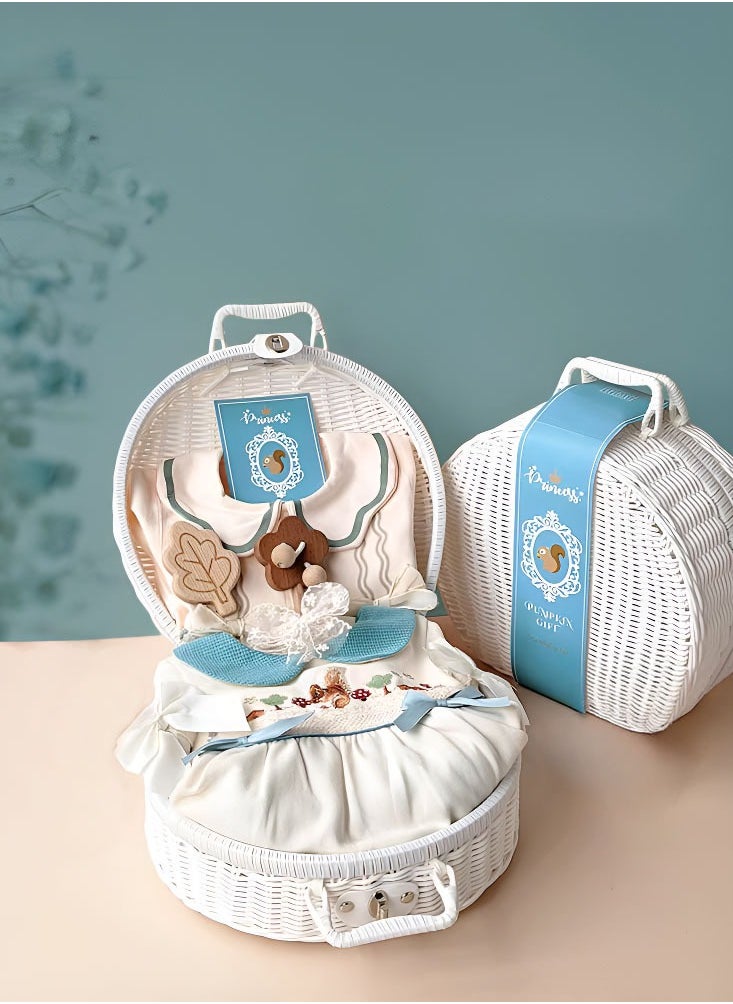 Adorable Classical style Premium Newborn Baby Gift Set for Girls in a Stylish Suitcase 7 in 1