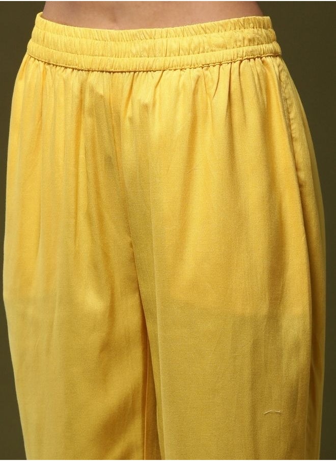Floral yoke embroidered 3pc kurta set- yellow