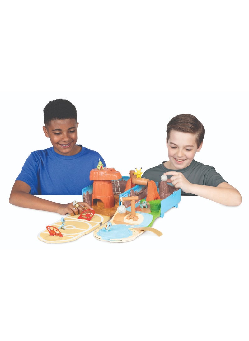 Pokemon Carry Case Battle Desert Playset | Pokemon Battle Arena | Interactive Playset | Battle Figure | Collectible Figure | Gift for Boys and Kids